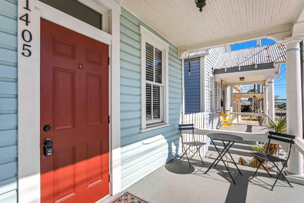 Friends Airbnb Themed 2Bed 2Bath Walkable To All Of Ybor Tampa Bagian luar foto